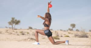 Walking-lunge-with-overhead-press